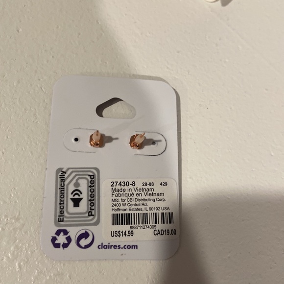 Claire's 18kt gold plated  rose gold earring bundle-new - Picture 3 of 5